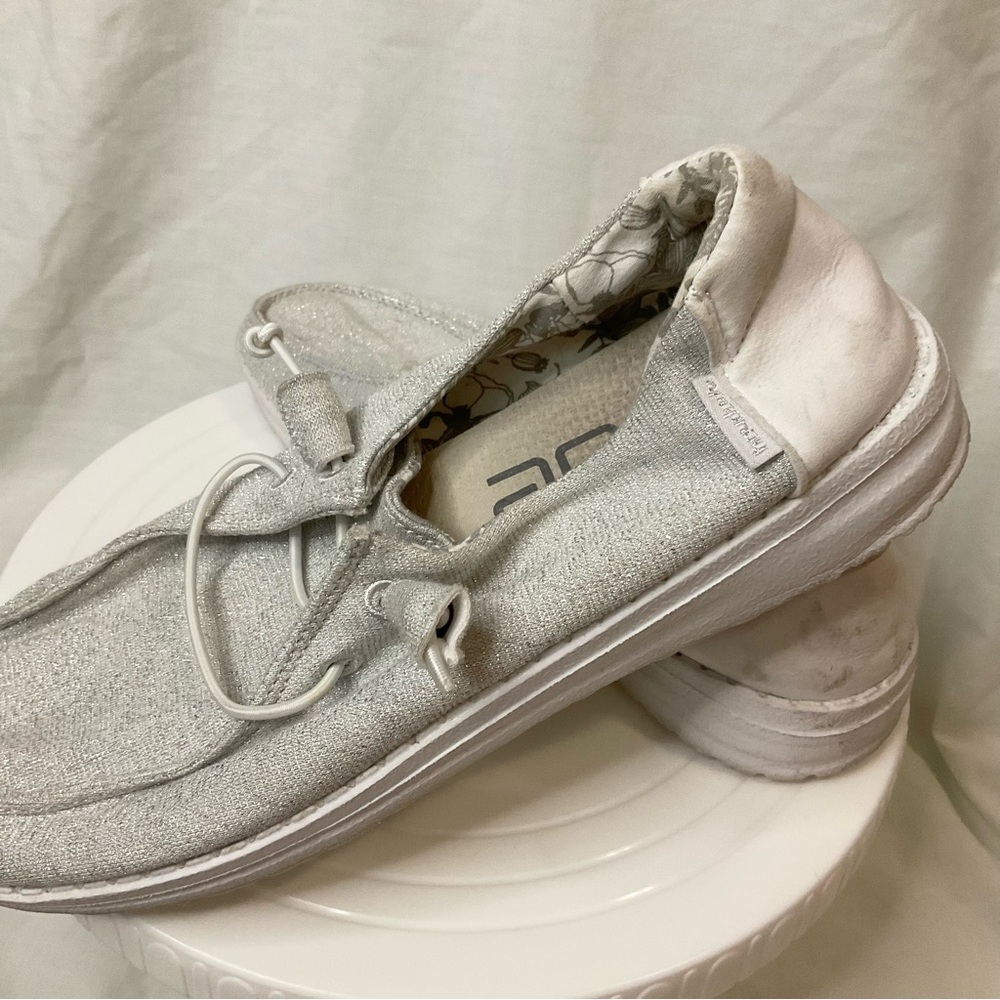 Hey Dude Shoes Womens 7 Wendy Stretch Sparkling White Mocs Laced - Picture 7 of 11